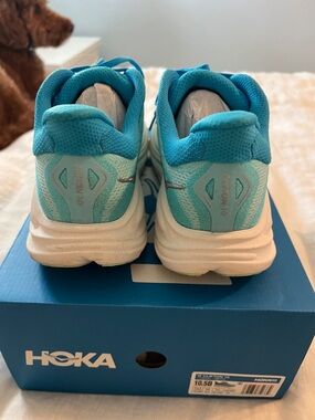 Hoka Clifton